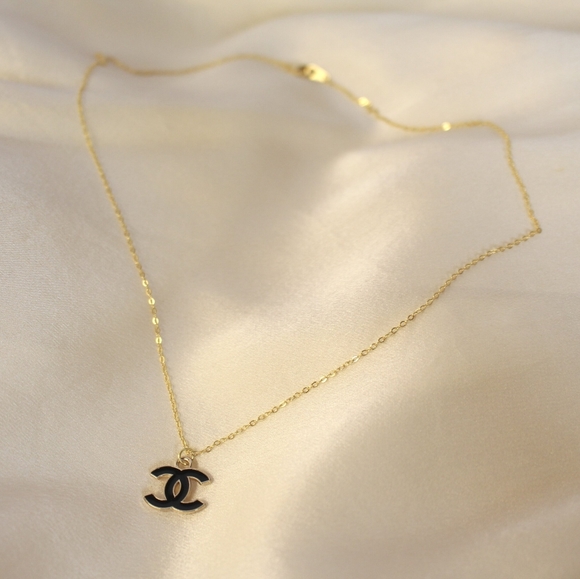 Nwot Reworked Chanel Button Necklace 